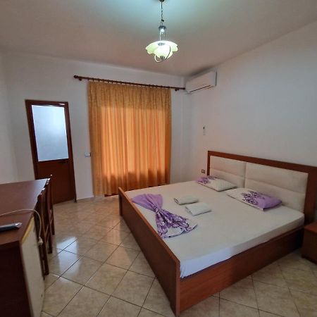 Guest House "Pisha" Дуррес Экстерьер фото