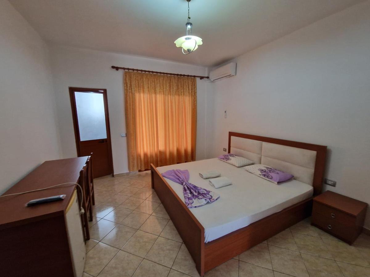 Guest House "Pisha" Дуррес Экстерьер фото