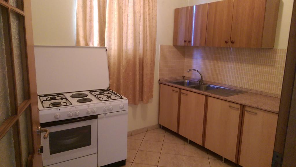 Guest House "Pisha" Дуррес Экстерьер фото