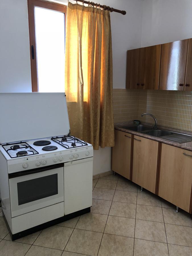 Guest House "Pisha" Дуррес Экстерьер фото